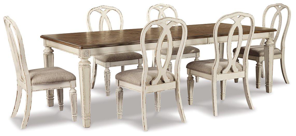 Realyn Dining Room Set